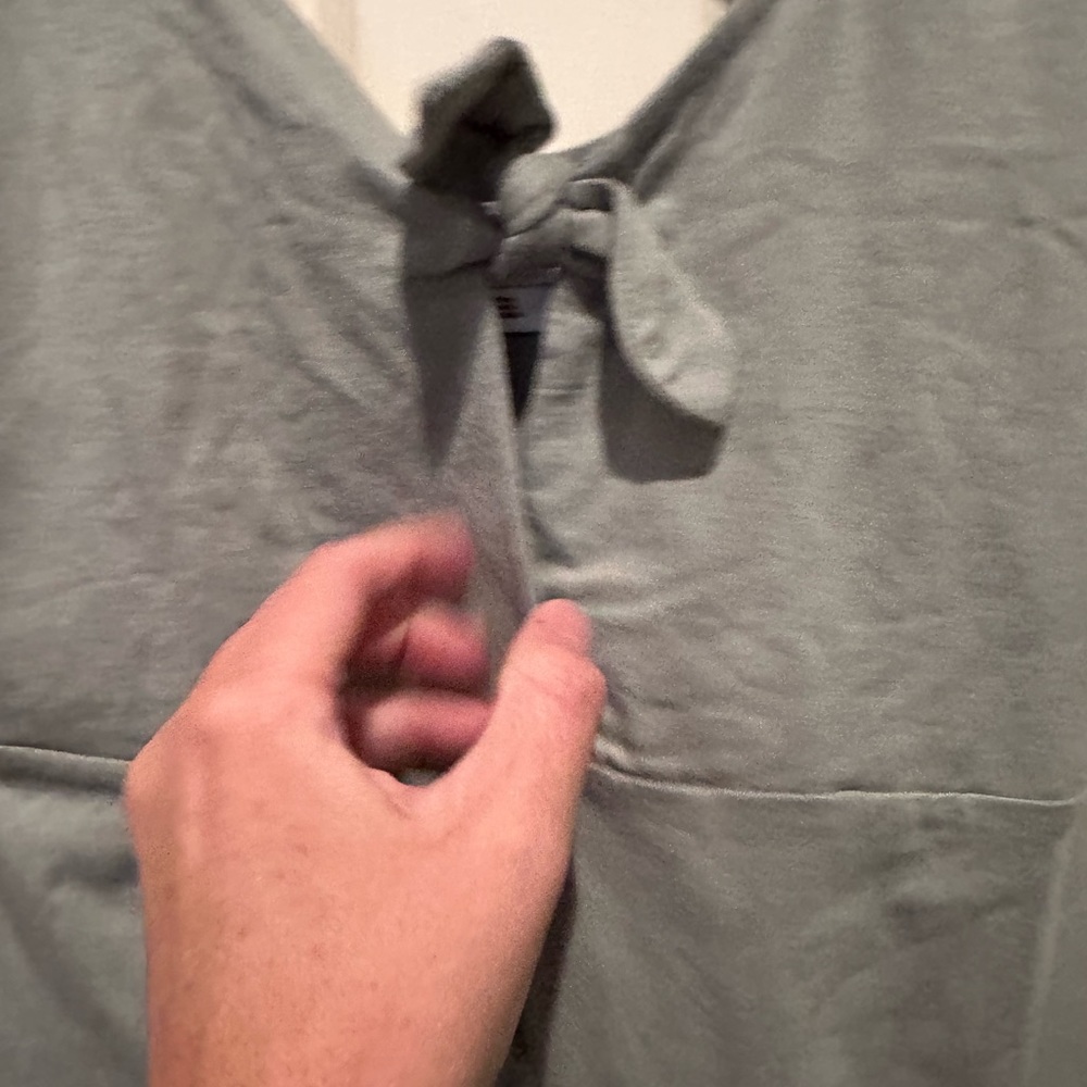 Women’s RVCA Denzel Dress NWT! - Picture 11 of 13
